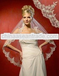 S3030 Beaded Lace Trim Edge Bridal Veil