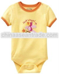 beautiful applique bird light yellow short sleeved baby romper