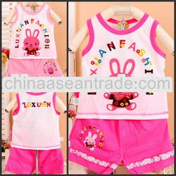 2013 pretty BABY CLOTHES SETS