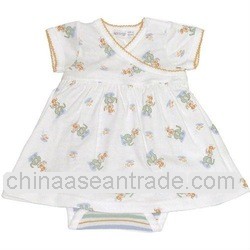 Beautiful and adorable baby clothes set