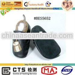 lovely pattern fashion black soft sole leather baby shoes