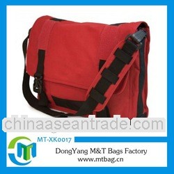 2012 fashion causal red canvas messenger bag