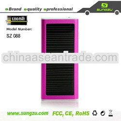 good quality Sungzu solar battery charger with LED flashlight