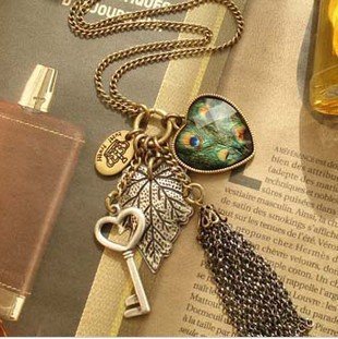 Min.order is $10 (mix order) Free Shipping Love Peacock Feather Leaves Key Tassel Necklace  N200