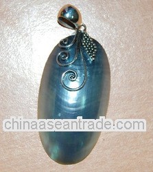 shell pendants made from inside of shell nautilus cutting