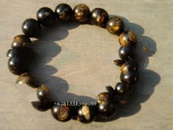 Black Goldish Coral Bracelet