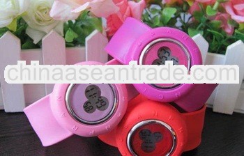 2012 high water resistant silicone slap watch for kids