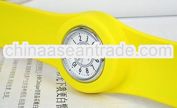 2012 popular fashion silicone slap watch on hot sale