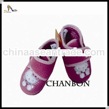 2013 new desgin cheap kids cross shoes