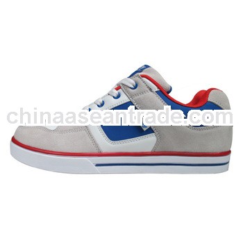 2013 new fashion skateboard shoes men