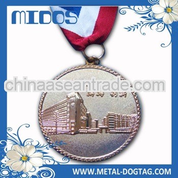 2013 supplies customized metal pin medal