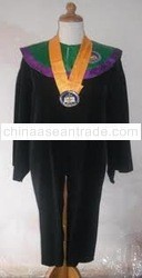 perlengkapan wisuda