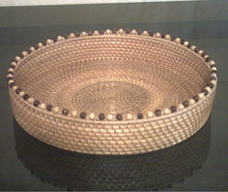 Round tray