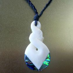 bone carving double twist pikorua pendant for necklace maori design