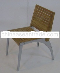 Larris B Chair