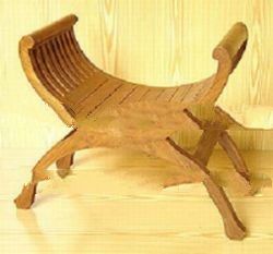 Yuyu Chair