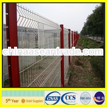 Manufacture PVC Coated /Galvanized sports fields used welded wire mesh fencing