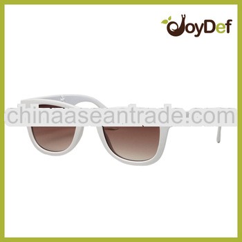 Custom Promotional Wayfarer Designer PC Sunglasses Manufacturer