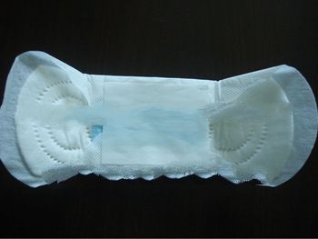 Disposable lady anion sanitary napkin