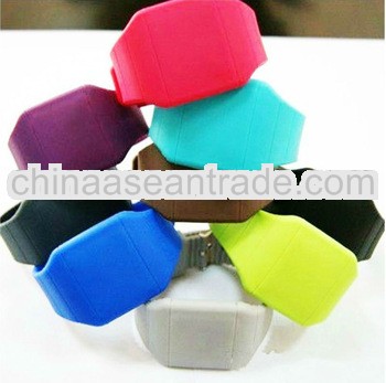 Fashion silicone black market watches