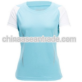 Fashionable emboridered summer woman t-shirt