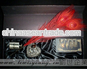 Fiery red peocack feather quill pen set