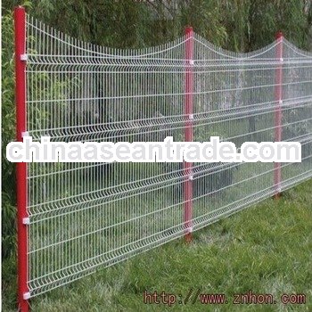 Galvanized wire fence