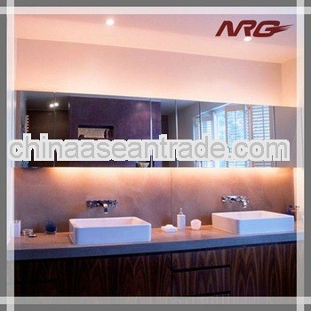 Heated cabinet mirror