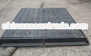 Heavy duty double seal cast iron manhole cover