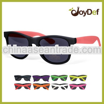 High Quality Water-proof Plastic Custom Wayfarer Sunglasses Manufacturer