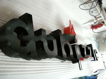 Horizontal painted stainless steel letters