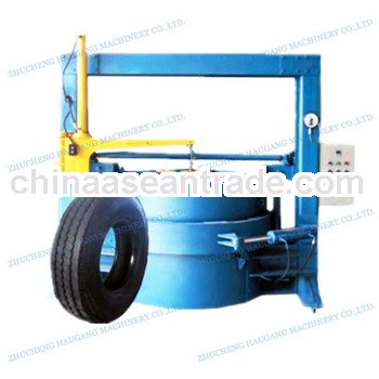 Hot tire segmented vulcanizing / retreading machine