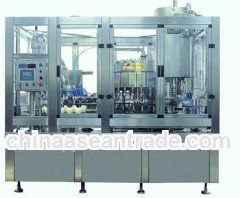 Juice filling and labeling plant