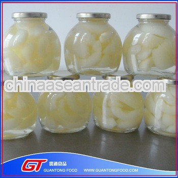 Natural fresh fruit canned pear sliced slices in syrup in jars