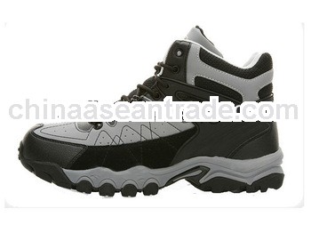 Outdoor quality long hiking shoe