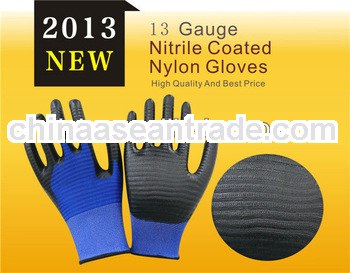 Protective work nitrile gloves