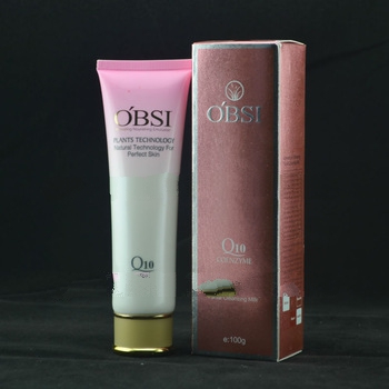 Q10 skin care exfoliating face cleanser