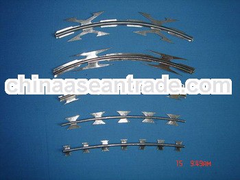 Razor wire /razor blade barbed wire