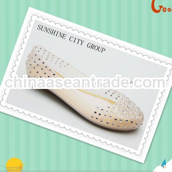 SHINING PVC FISH MOUTH SHOES DIAMANTE SANDALS