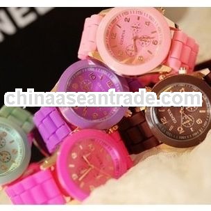 Sport style silicone watch bracelet for women