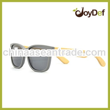 Spring hinged bamboo wayfarer sunglasses UV400 protecting