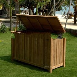 TEAK GARDEN FURNITURE OF CLOTHES BOX