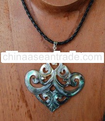 bali carving pendants from luster grade a quality shell pearl