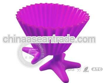 cute shape silicone cookie and cake mould