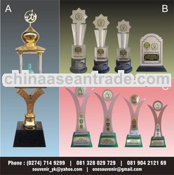 JUAL PIALA MTQ, TROPHY MTQ, PIALA STQ, PLAKAT MTQ, SOUVENIR MTQ