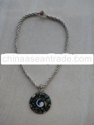 Necklace bead