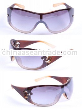 fashion plastic sunglasses with UV 400 protection,CE.FDA standard