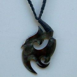 black mop shell fish hook