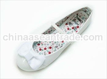 grils dance casual style with elastic white color shoes