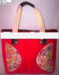 Ladies bag with fine embroidery